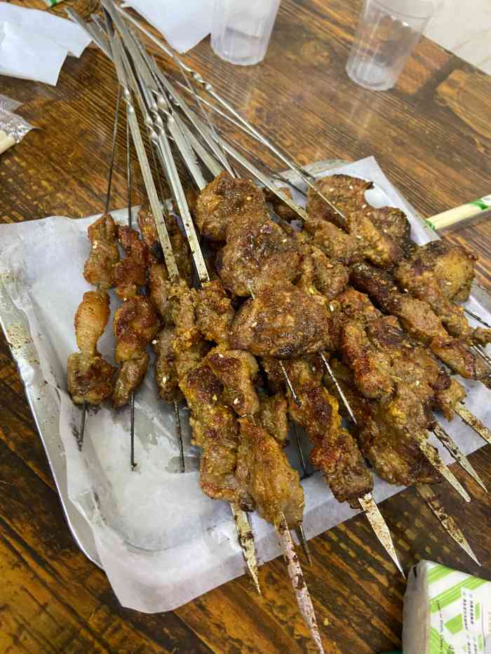 新疆亚克西烧烤-"[薄荷]环境:在宗关那边,位置还蛮好找.