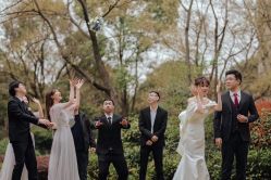 -不晚国际婚纱礼服