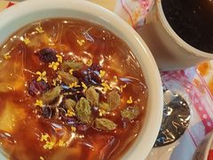 -肥肥虾庄·金牌油焖大虾(汉街SKP店)