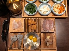 -银米·云南传统过桥米线(双廊黑金冠店)