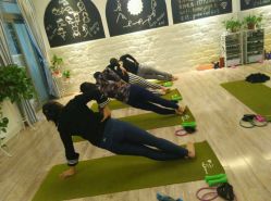 -瑜舍瑜伽连锁教室