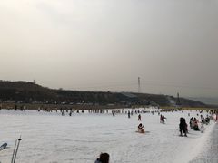 -采薇庄园四季滑雪场
