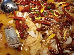 -桂二老坛酸菜鱼(三街两巷店)
