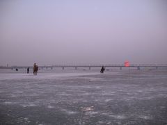 -人民防洪胜利纪念塔