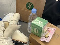 -冰纷万象滑冰场(南山万象天地店)