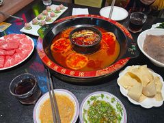 -三江两海老火锅(北京首店)