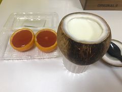 -志龙皇冠吃货椰子铺