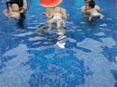 -Swim斯卫姆国际儿童游泳中心(红博中央公园店)