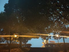 -巴陵广场