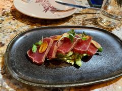 金枪鱼牛油果-BROWNSTONE布朗石西班牙餐厅(富城店)