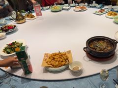 -海派美食·家宴海鲜青岛菜·石锅鲽鱼头(东方城店)