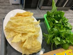 -濠轩阁特色生蚝火锅(水湾路店)