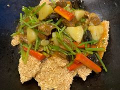 一个锅巴和时蔬-薇酌饮·陕西菜(南门外店)