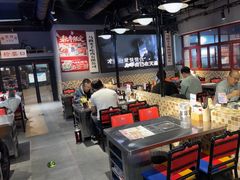 -马路牙子烧烤音乐酒馆(望京店)