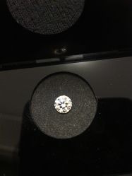 -威德钻石-克拉钻大本营(南京东路店)