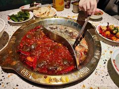 -红九格老火锅(三峡广场店)