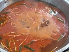 -苗伯妈酸汤火锅