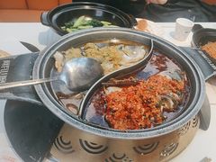 -阿瓦山寨·湘菜现炒·剁椒鱼头王(咸阳总店)