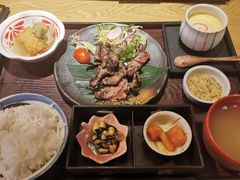 岩烧雪花牛肉定食-味太助·银饭食堂(中华城店)