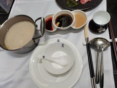 -红鼎豆捞·非遗鲍皇汤火锅(宝丰路店)