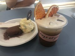 -HUGS coffee(东区店)