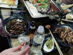 -何师烧烤·香辣蟹·川菜·30年老品牌(太古里旗舰店)
