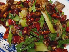 大蒜炒腊肉-井水小厨·湘菜(活力广场店)