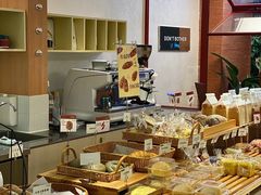 面包甜点陈列柜-C·BREAD饱仓(北苑店)