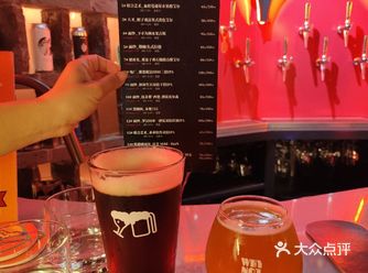胡同里新开的精酿酒馆全是尖货