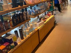 零售区-星巴克臻选(郑州中原万达店)