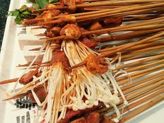 小郡肝串串香-两三事小郡肝串串香火锅(桂庙店)