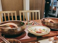 -良米山·云南野生菌过桥米线(上海首店)