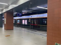 -白石桥南(地铁站)