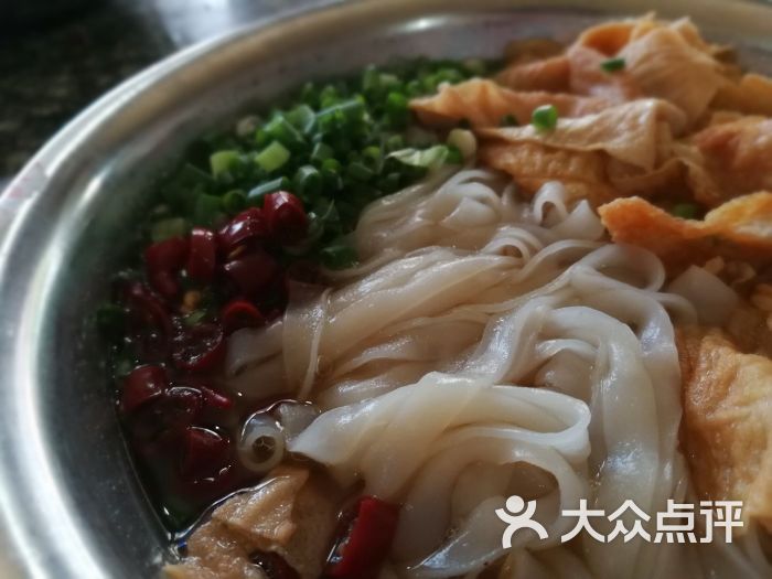 瘦鬼钊牛腩粉-腐竹粉图片-梧州美食-大众点评网