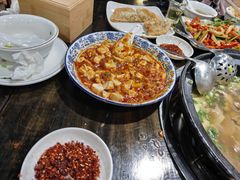 -乐山食古香跷脚牛肉