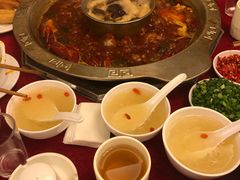 -山城年华老火锅(玉林店)