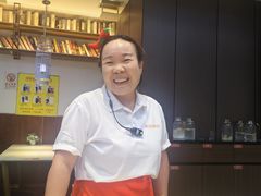 -阿瓦山寨·湘菜现炒·剁椒鱼头王(咸阳总店)
