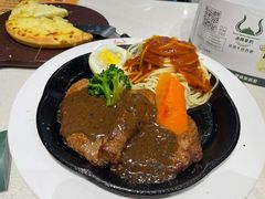 明星菲力牛排-汤姆家的牛排意面披萨(新城市广场店)