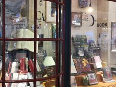 -西西弗书店&矢量咖啡(壹方购物中心店)