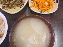-富正毅三下锅·湘西韵味(天门山索道店)