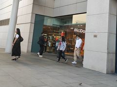 -东荟城名店仓