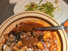 -新天明砂锅鱼头煲