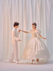 -雪中彩影婚纱摄影·微光艺术中心