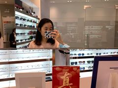 -LensCrafters亮视点·OAKLEY精选(静安嘉里中心店)