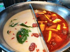 -湊湊火锅·茶憩(新中关购物中心店)