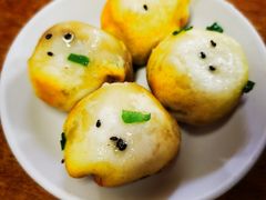 -老字号眼镜子煎包汤包店