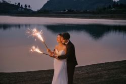 -AOROA·奥洛拉婚纱摄影·旅拍·礼服