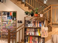 -猫的天空之城概念书店(杭州南宋御街店)