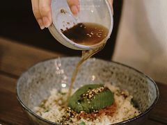 牛油果拌饭-小食院简餐厅