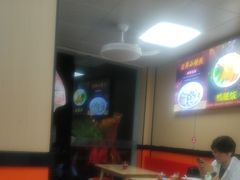 -五月花生活广场